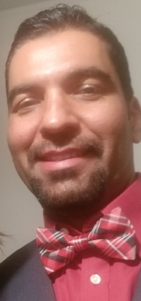 Adrian - ID: 124302 - 572213