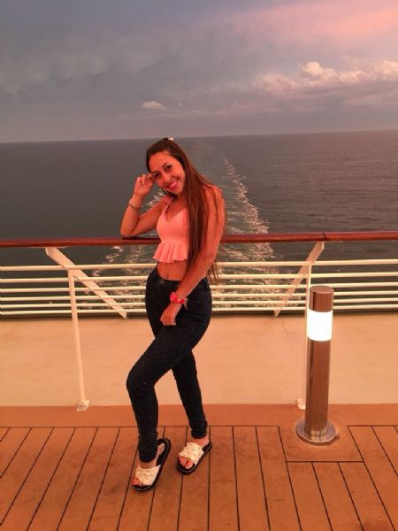 Camila - ID: 130410 - 383405