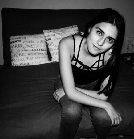 Renata - ID: 130630