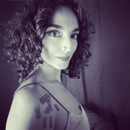 Tania - ID: 142528 - 398701