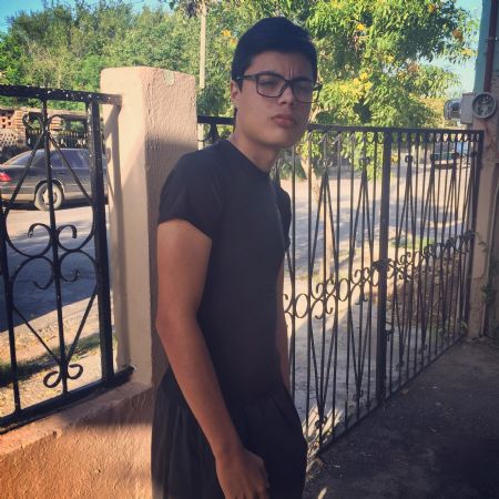 Emmanuel - ID: 148100