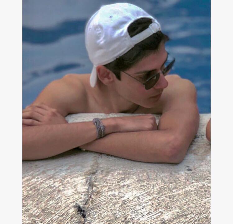 Ernesto - ID: 149725 - 408961