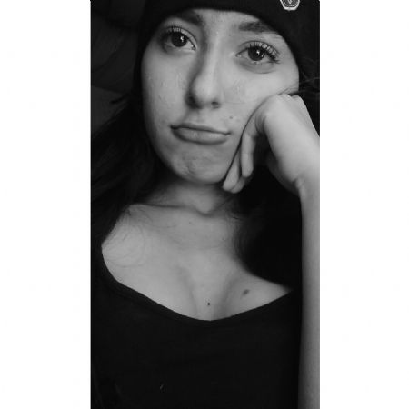 Samantha - ID: 169052