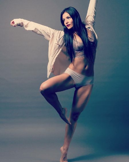 Daniela - ID: 181677