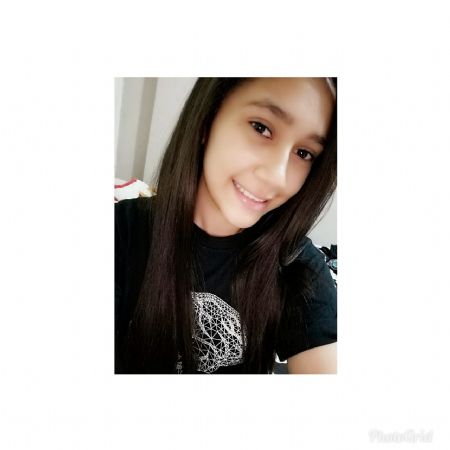 Andrea - ID: 210843
