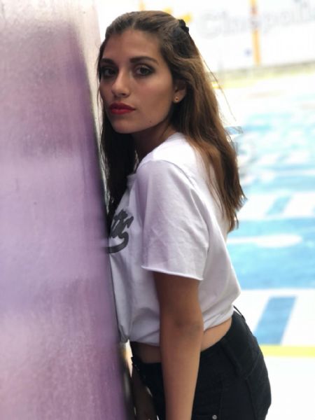 Noemi - ID: 237920