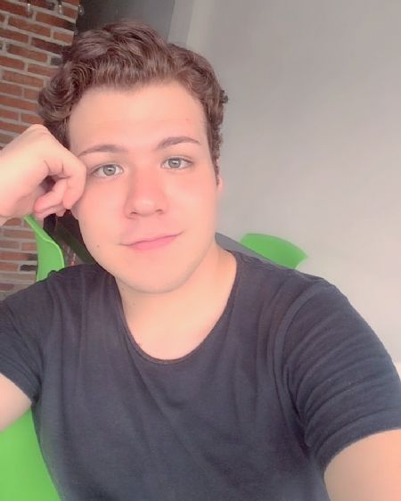 Oscar Bayron - ID: 261640 - 549465