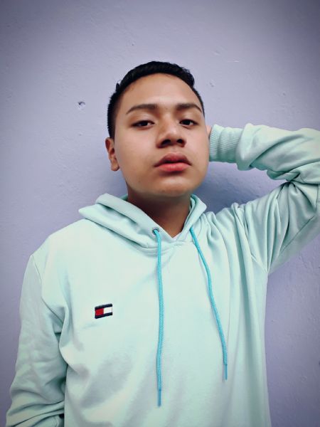 Iván - ID: 271112