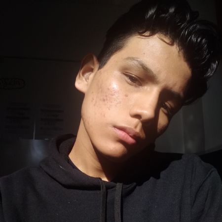 Sam - ID: 276853