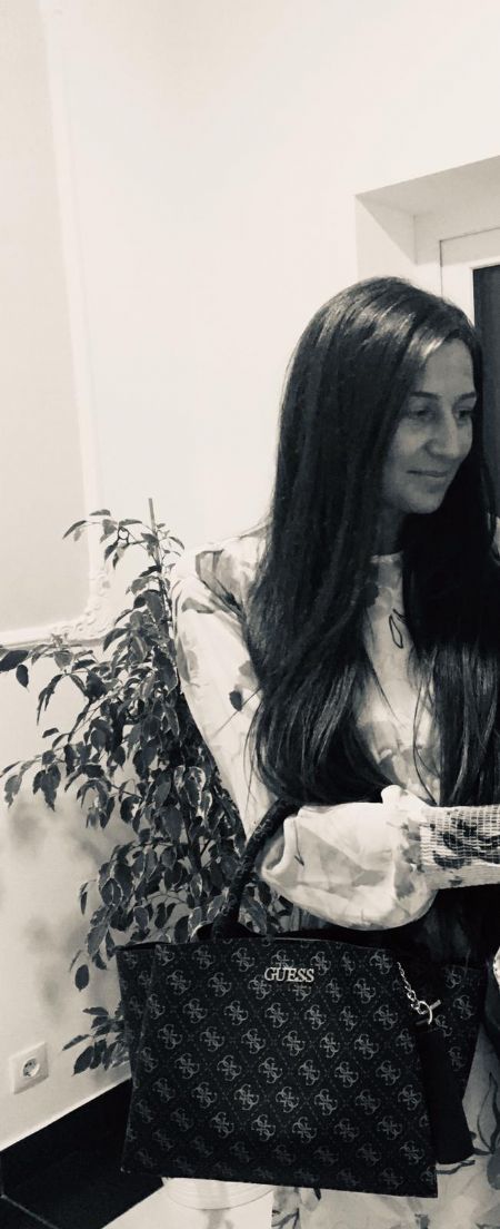 Adriana Ana - ID: 279328