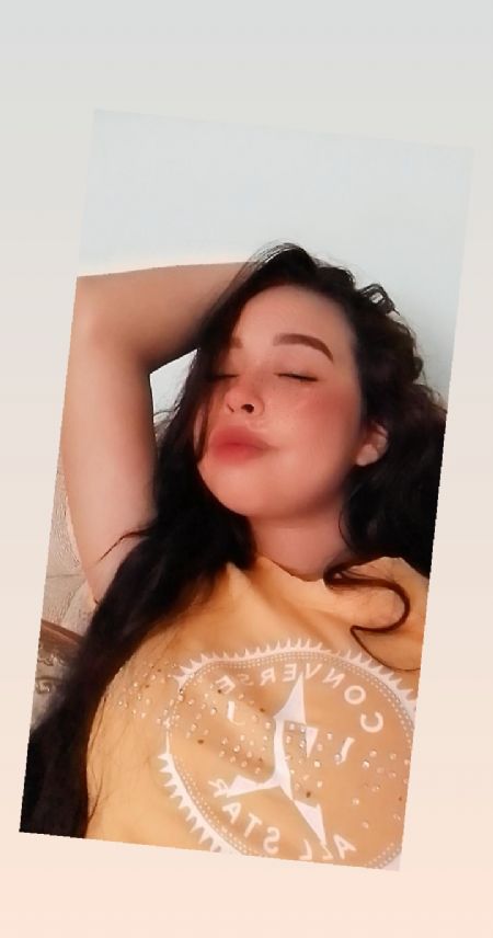Alejandra - ID: 296466