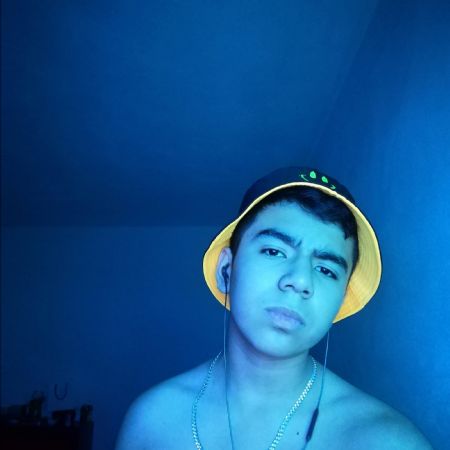 Hugo Leonardo - ID: 299830