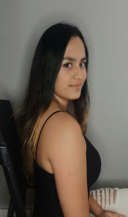 Andrea - ID: 301692