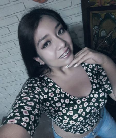 Valeria - ID: 302092