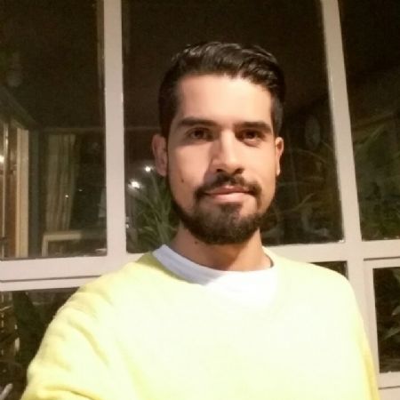 Roberto - ID: 30379
