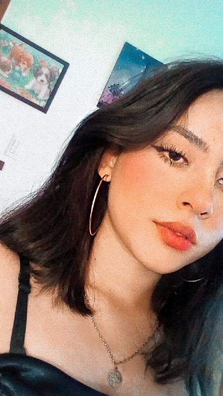 Madelin soledad - ID: 322611