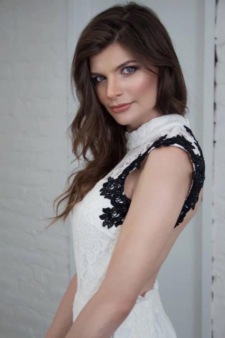 Cristina - ID: 323888