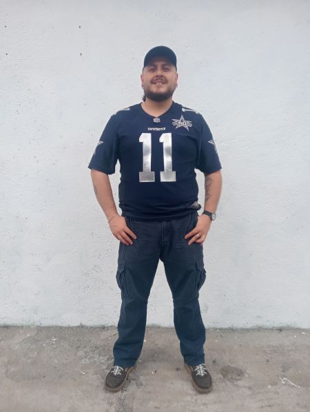 Ivan Axel - ID: 330301