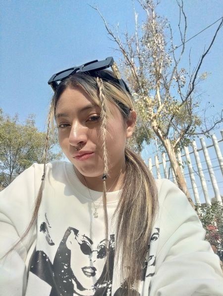Lizeth - ID: 355537