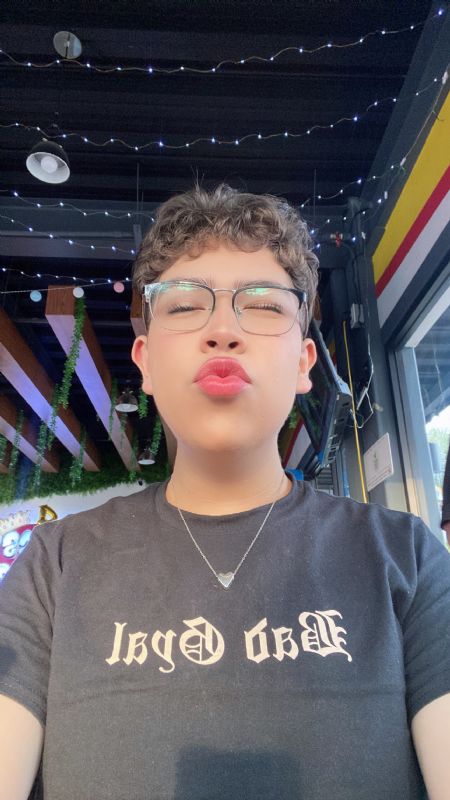 Emiliano - ID: 355985