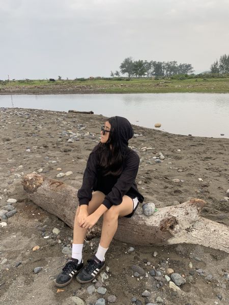Ana - ID: 372017 - 696257
