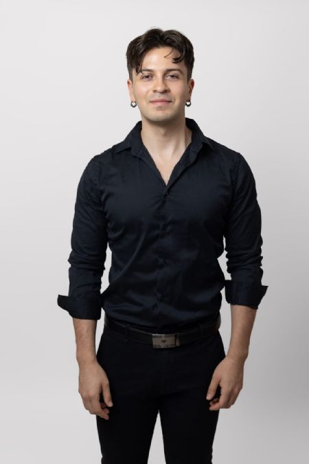 Darian Adrian - ID: 376143 - 745727