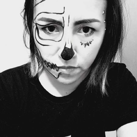 Vanessa - ID: 376489 - 702588