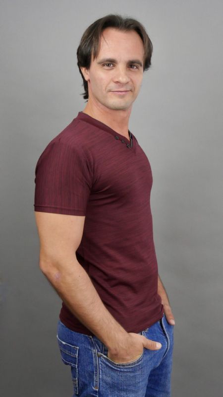 Javier - ID: 406135 - 736878