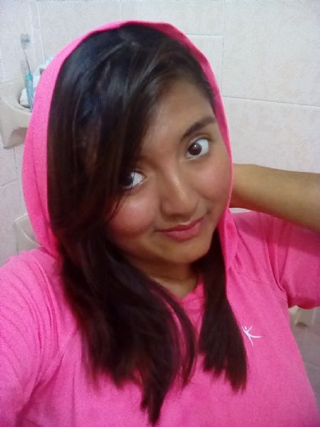 Sandra Nahomi - ID: 52462