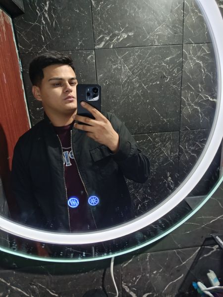 Carlos Javier  - ID: 570154