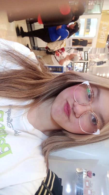 Andrea - ID: 576124