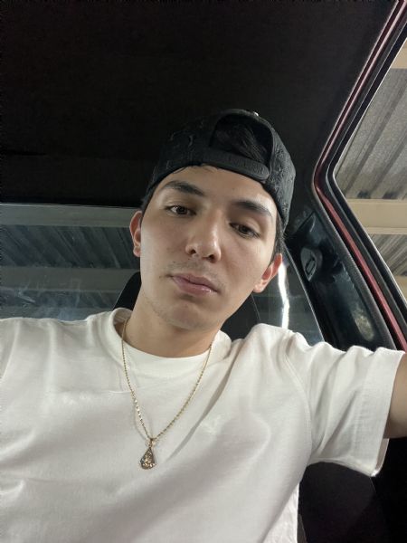 Alejandro  - ID: 577530
