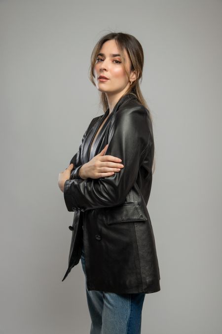 elisa - ID: 589352 - 836655