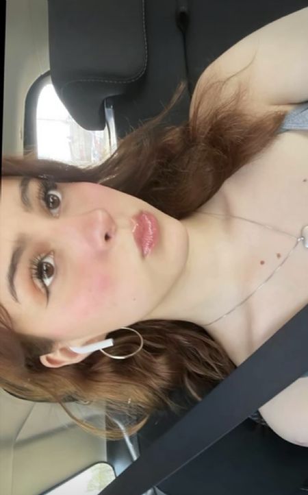Ana Valeria - ID: 590175 - 836848