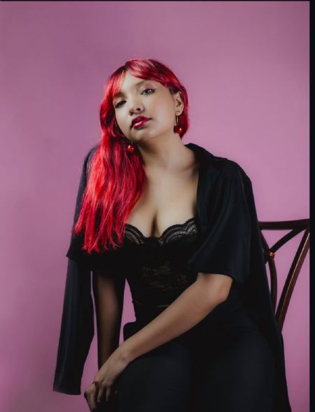 DALILA SHAKIRA - ID: 590351 - 837121