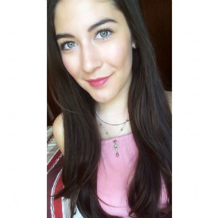 Andrea - ID: 67301