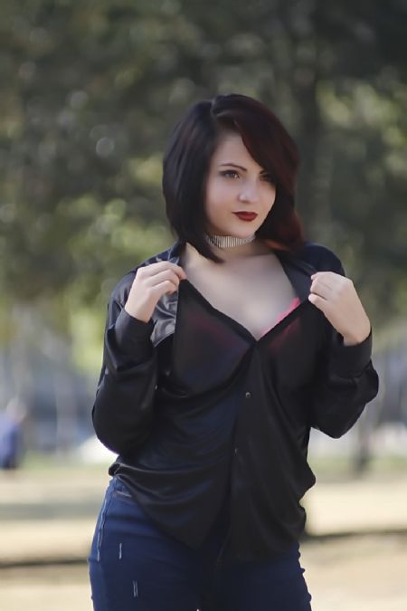 Dana Fernanda - ID: 73022