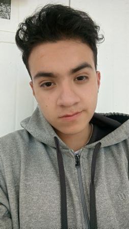 Daniel - ID: 77645